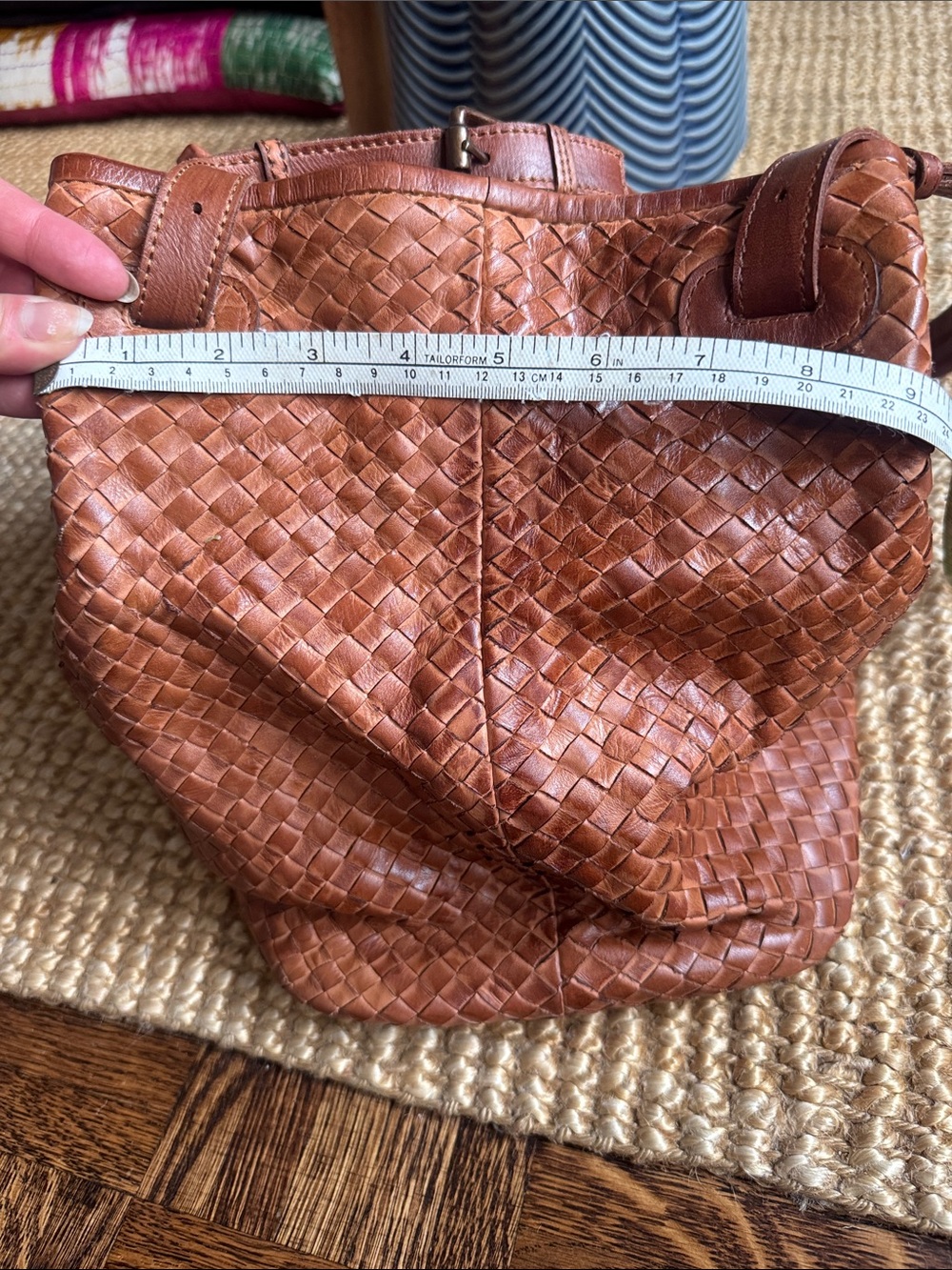 Valentina Tan Woven Leather Tote / Cross Body purse - Picture 14 of 14